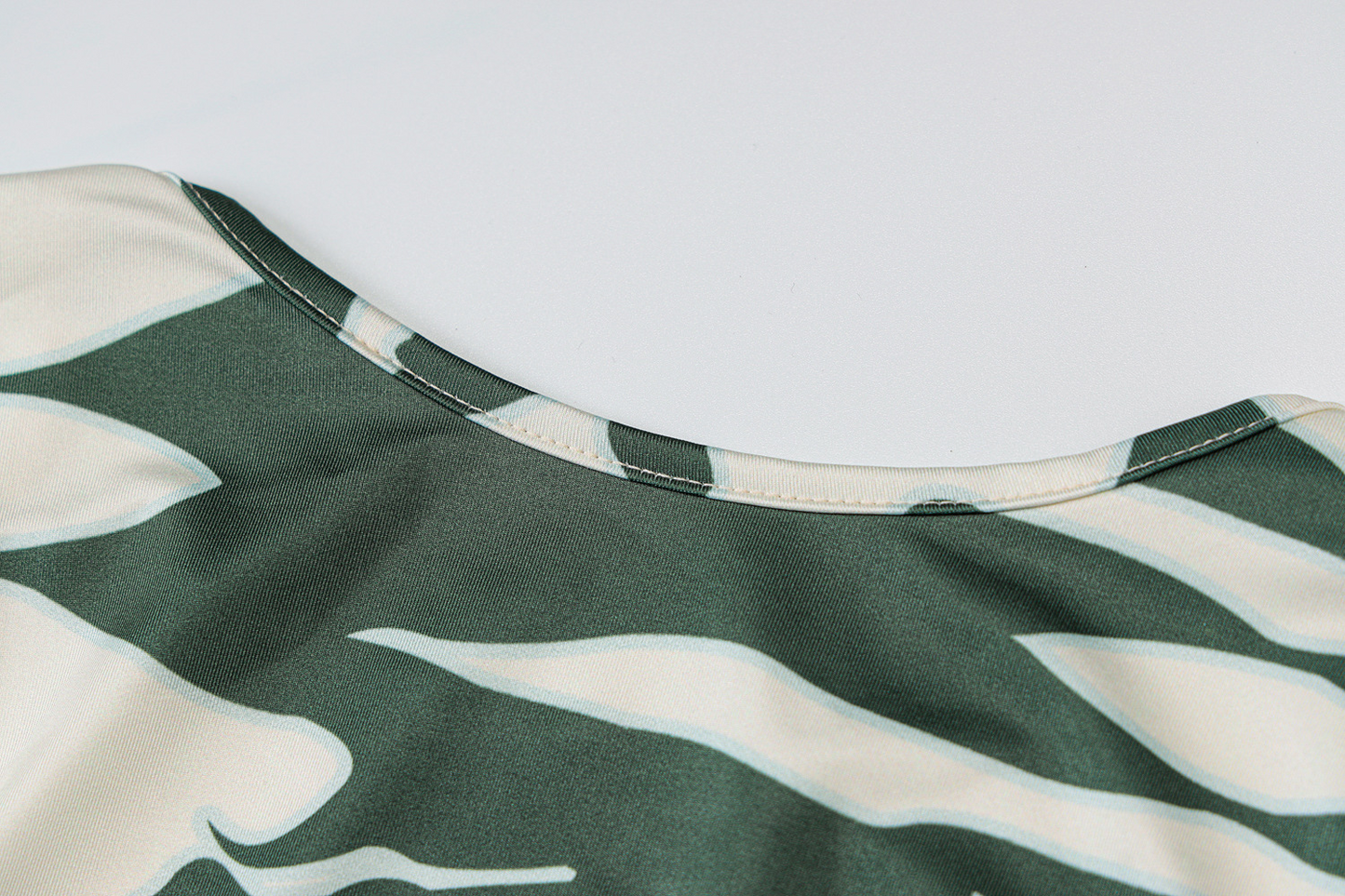 Backless Long Sleeve Slim Fit Printed Dress for Women