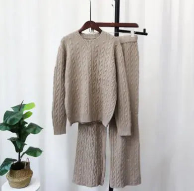 Sweater pullover and pants set